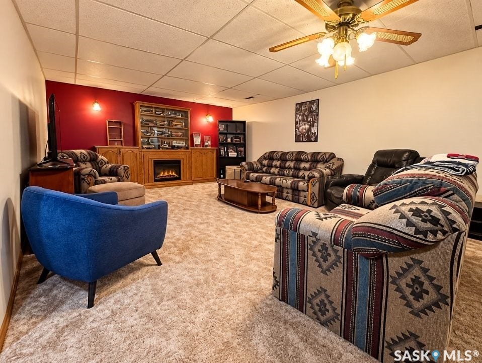 302 Cowie Crescent, Swift Current SK S9H 4W7