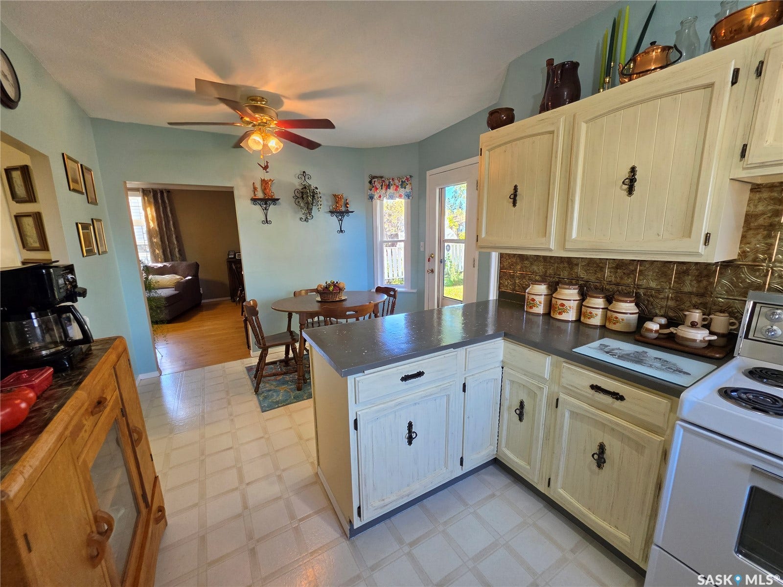 409 3rd Avenue W, Meadow Lake SK S9X 1B8