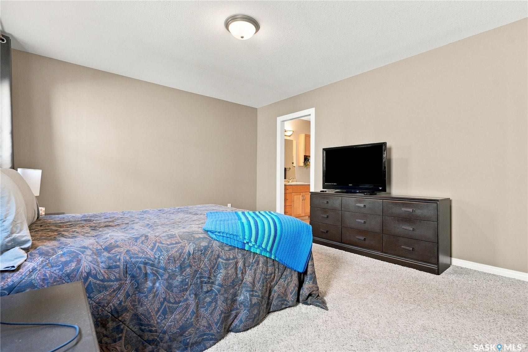 410 Bourgonje Court, Saskatoon SK S7S 1L7