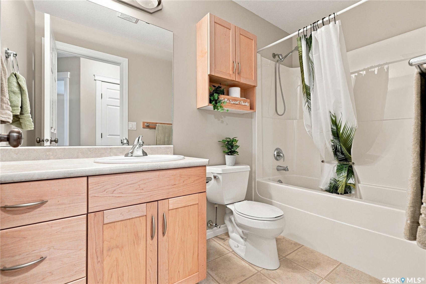 410 Bourgonje Court, Saskatoon SK S7S 1L7