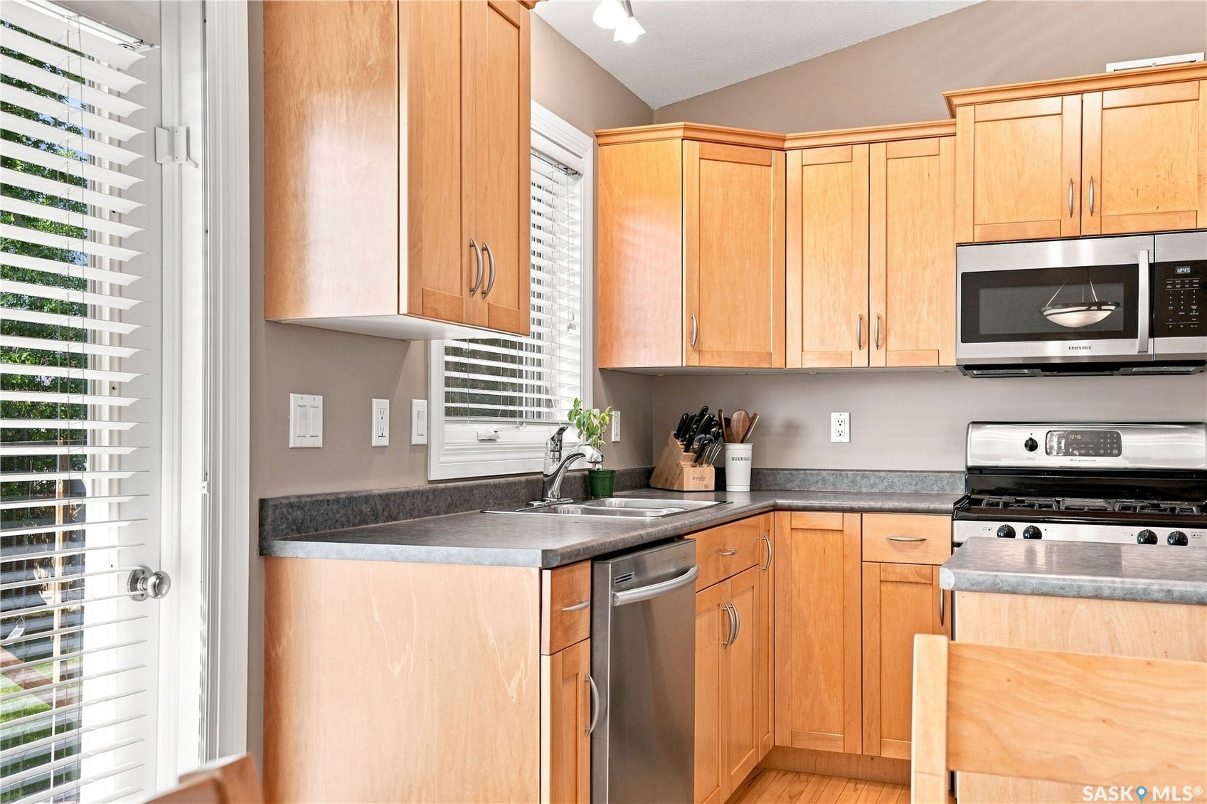 410 Bourgonje Court, Saskatoon SK S7S 1L7