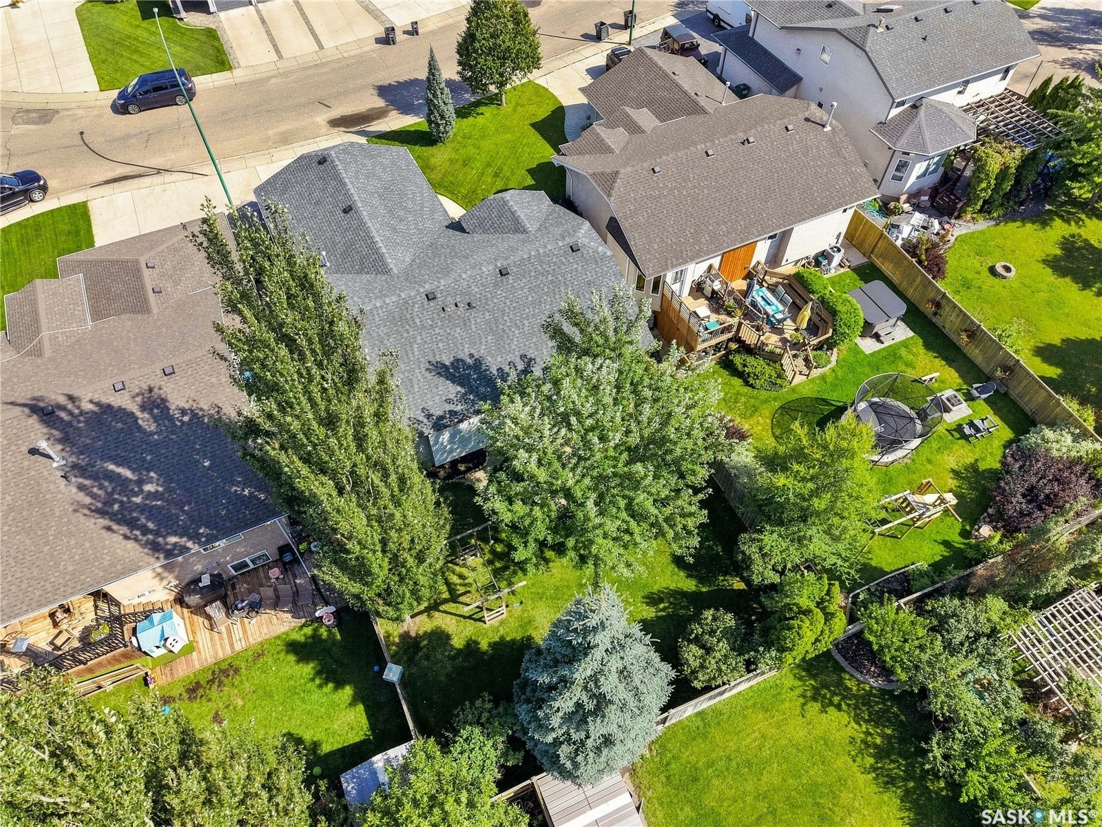 410 Bourgonje Court, Saskatoon SK S7S 1L7