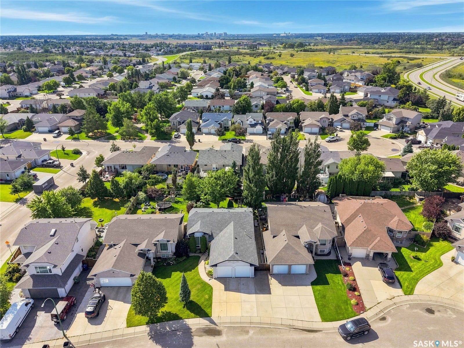 410 Bourgonje Court, Saskatoon SK S7S 1L7