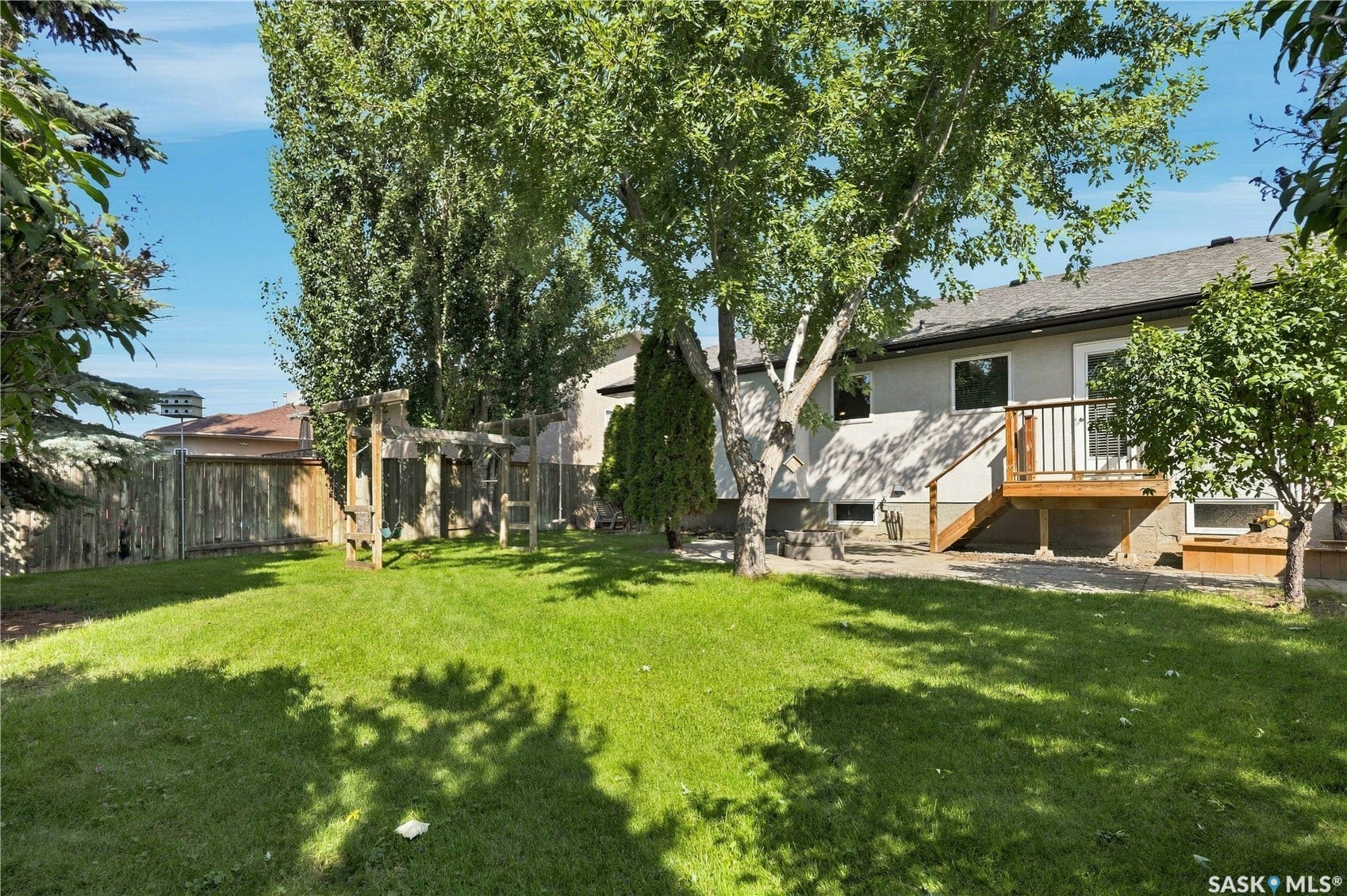 410 Bourgonje Court, Saskatoon SK S7S 1L7
