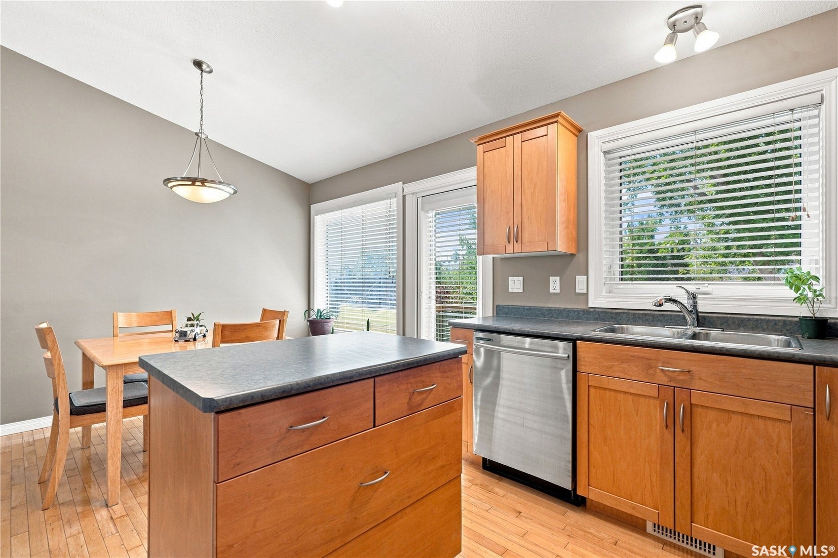410 Bourgonje Court, Saskatoon SK S7S 1L7