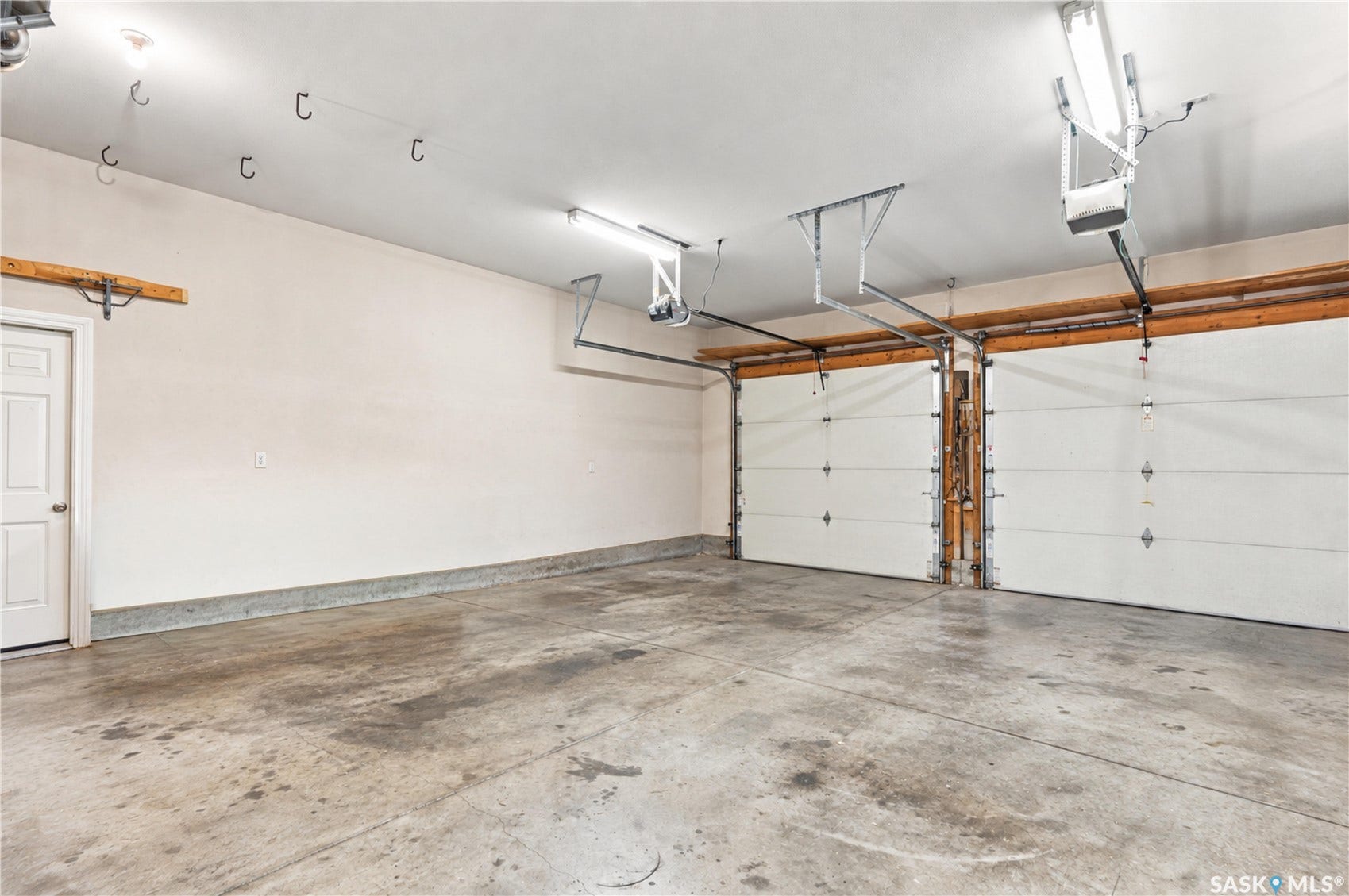 410 Bourgonje Court, Saskatoon SK S7S 1L7