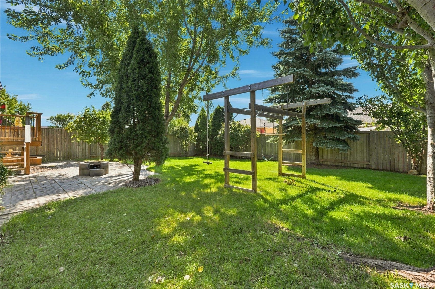 410 Bourgonje Court, Saskatoon SK S7S 1L7