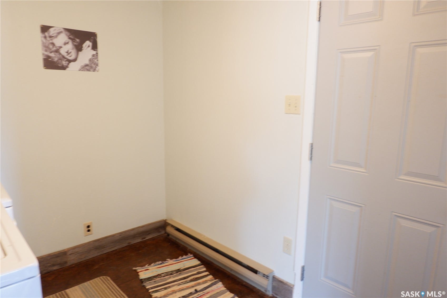 11 B Avenue, Willow Bunch SK S0H 4K0