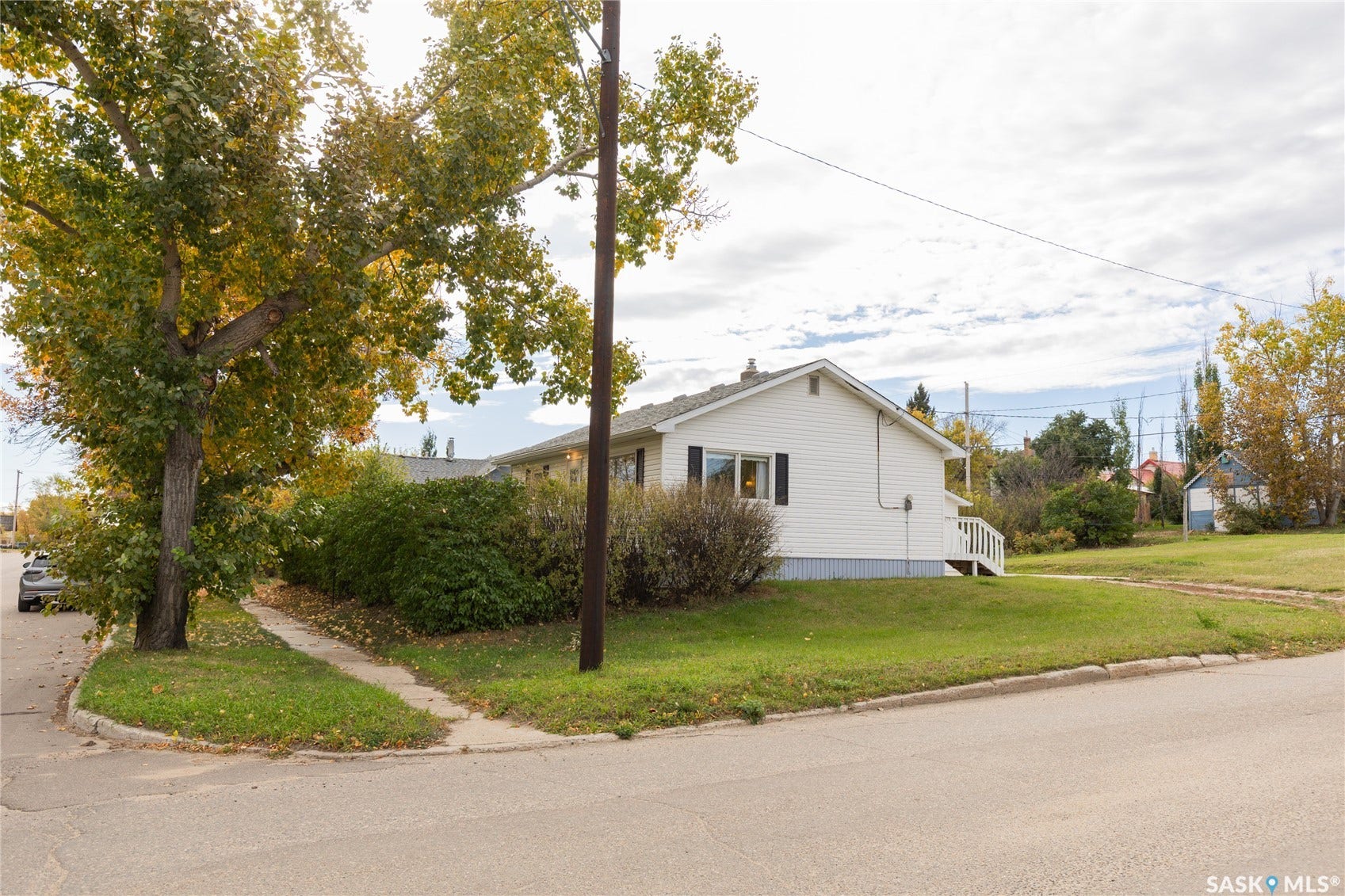 247 Manitoba Avenue, Kerrobert SK S0L 1R0