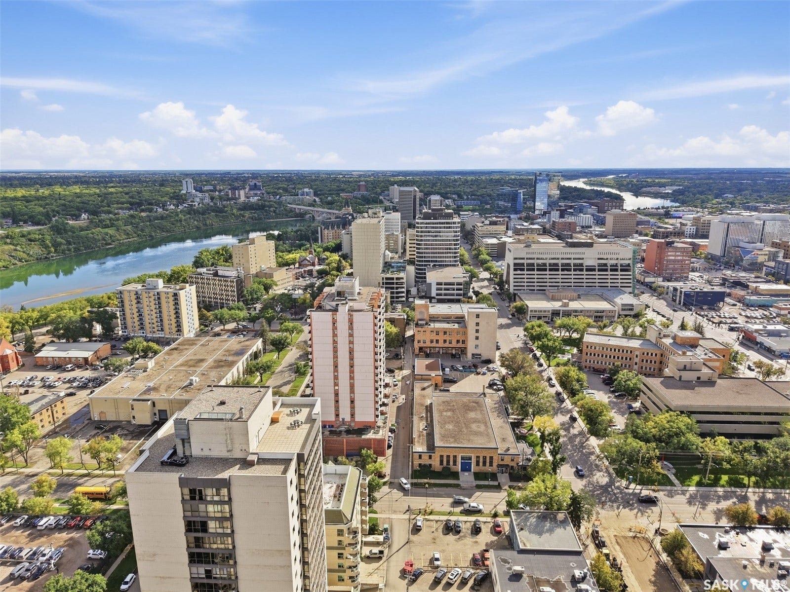 315 5th Avenue N, #1702, Saskatoon SK S7K 5Z8