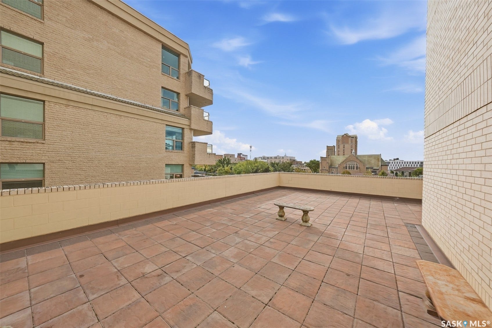 315 5th Avenue N, #1702, Saskatoon SK S7K 5Z8