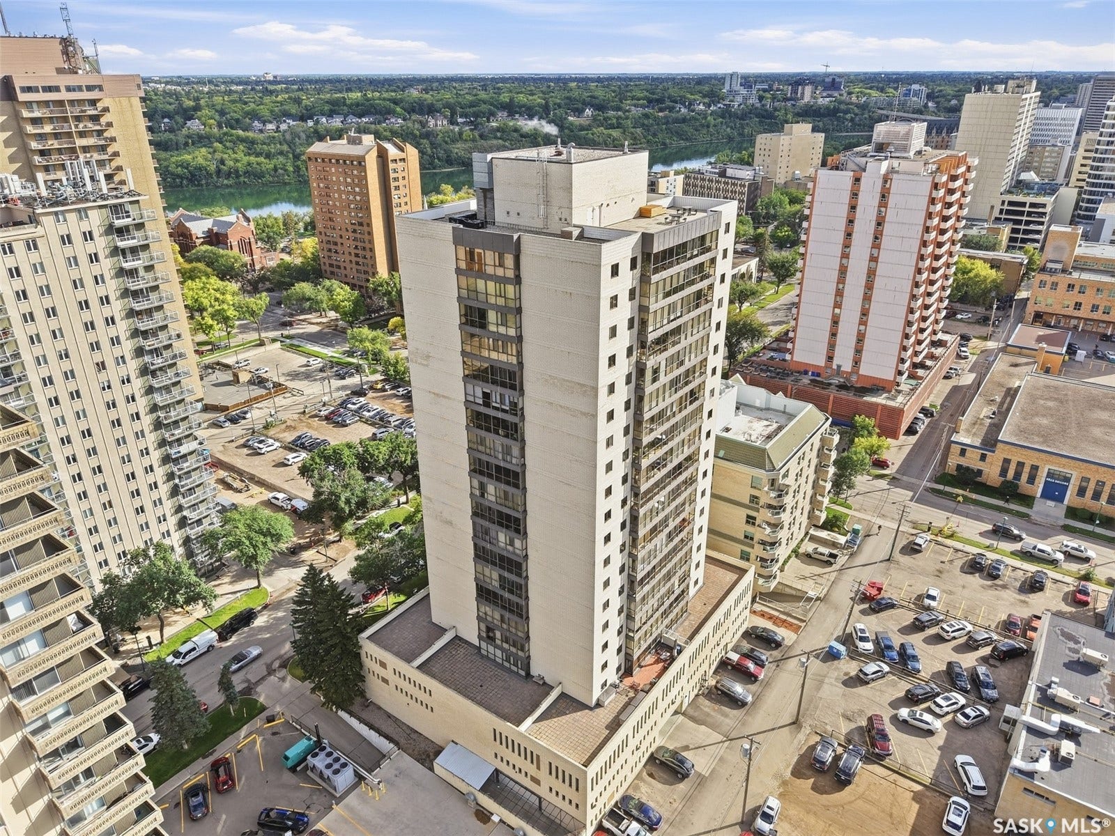 315 5th Avenue N, #1702, Saskatoon SK S7K 5Z8