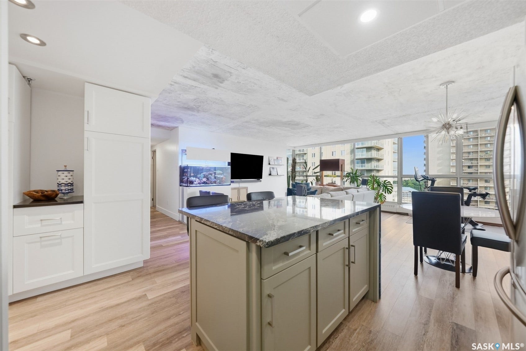 315 5th Avenue N, #1702, Saskatoon SK S7K 5Z8