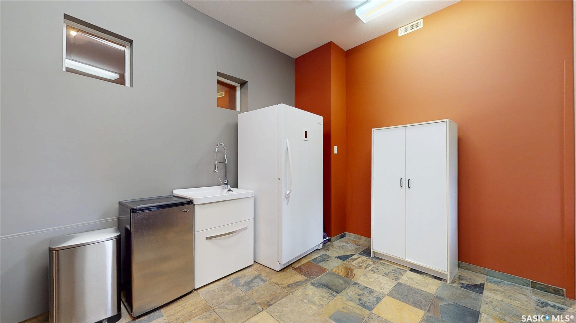 1 Pompano Bay, Pilot Butte SK S4L 1B7
