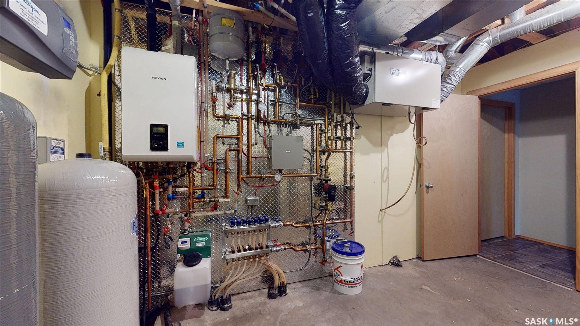 1 Pompano Bay, Pilot Butte SK S4L 1B7