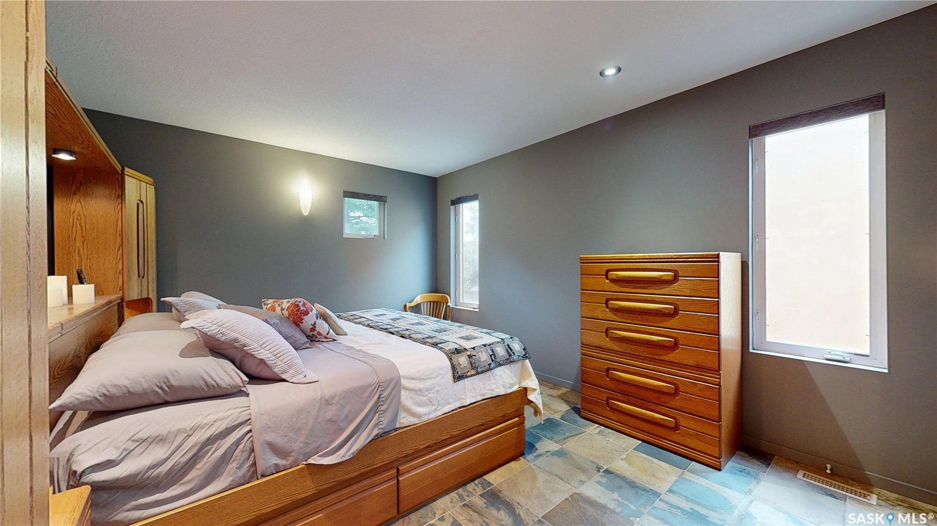 1 Pompano Bay, Pilot Butte SK S4L 1B7