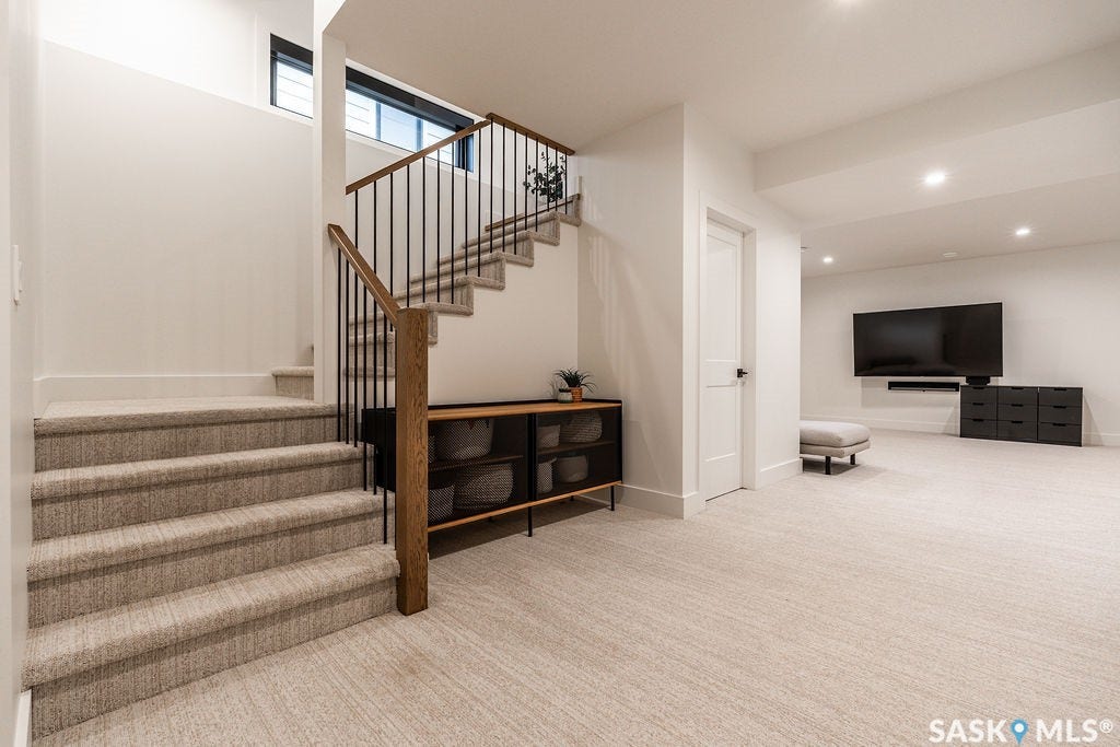 656 Pepper Bend, Saskatoon SK S7V 1T3