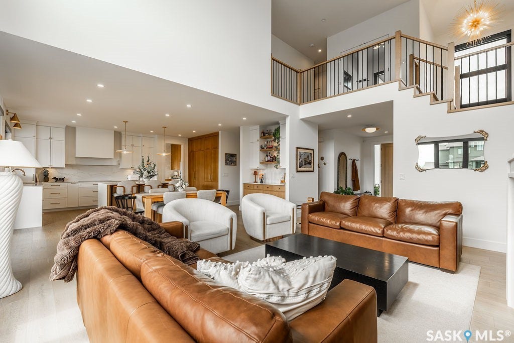 656 Pepper Bend, Saskatoon SK S7V 1T3