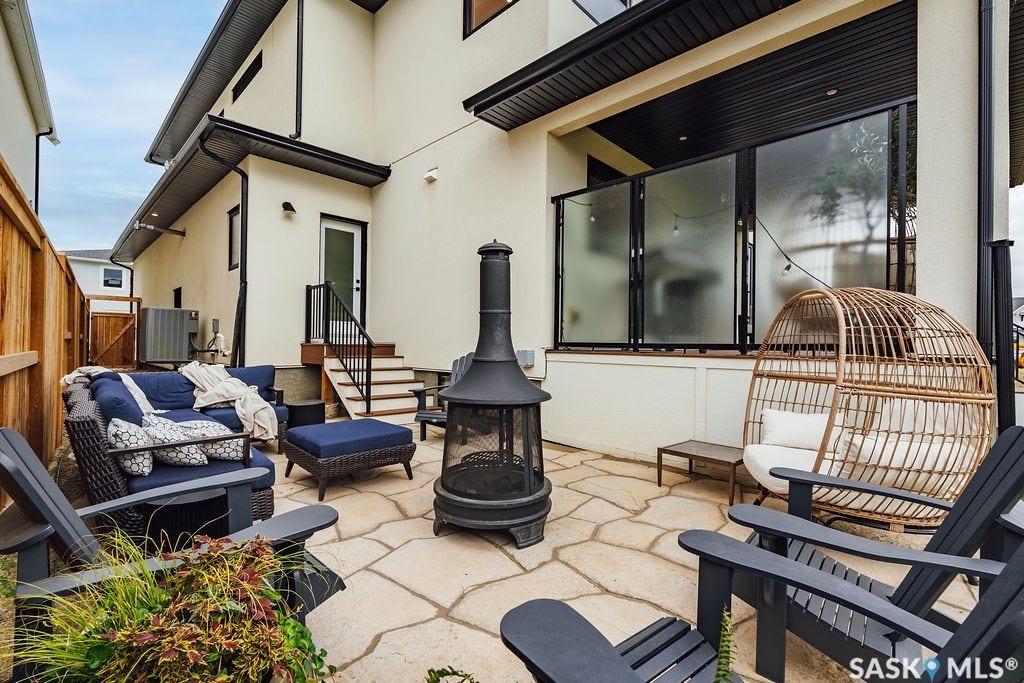 656 Pepper Bend, Saskatoon SK S7V 1T3