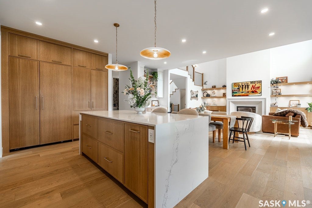 656 Pepper Bend, Saskatoon SK S7V 1T3