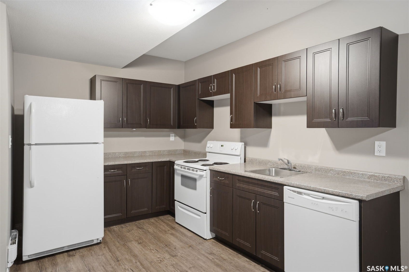 474 Kloppenburg Street, Saskatoon SK S7W 0N8