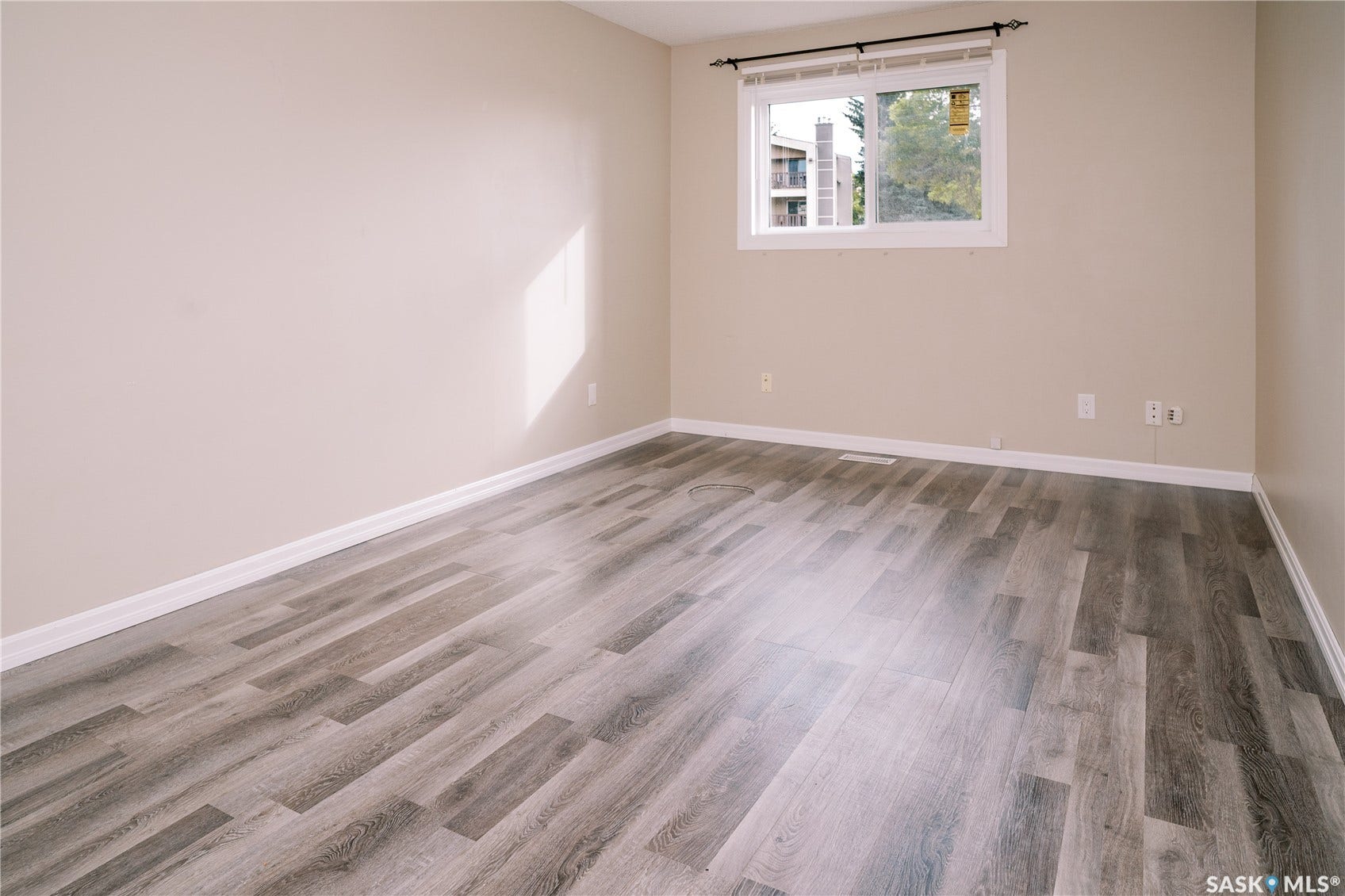 510 Prairie Avenue, #416, Saskatoon SK S7N 2V4 510 Prairie Avenue, #416, Saskatoon SK S7N 2V4