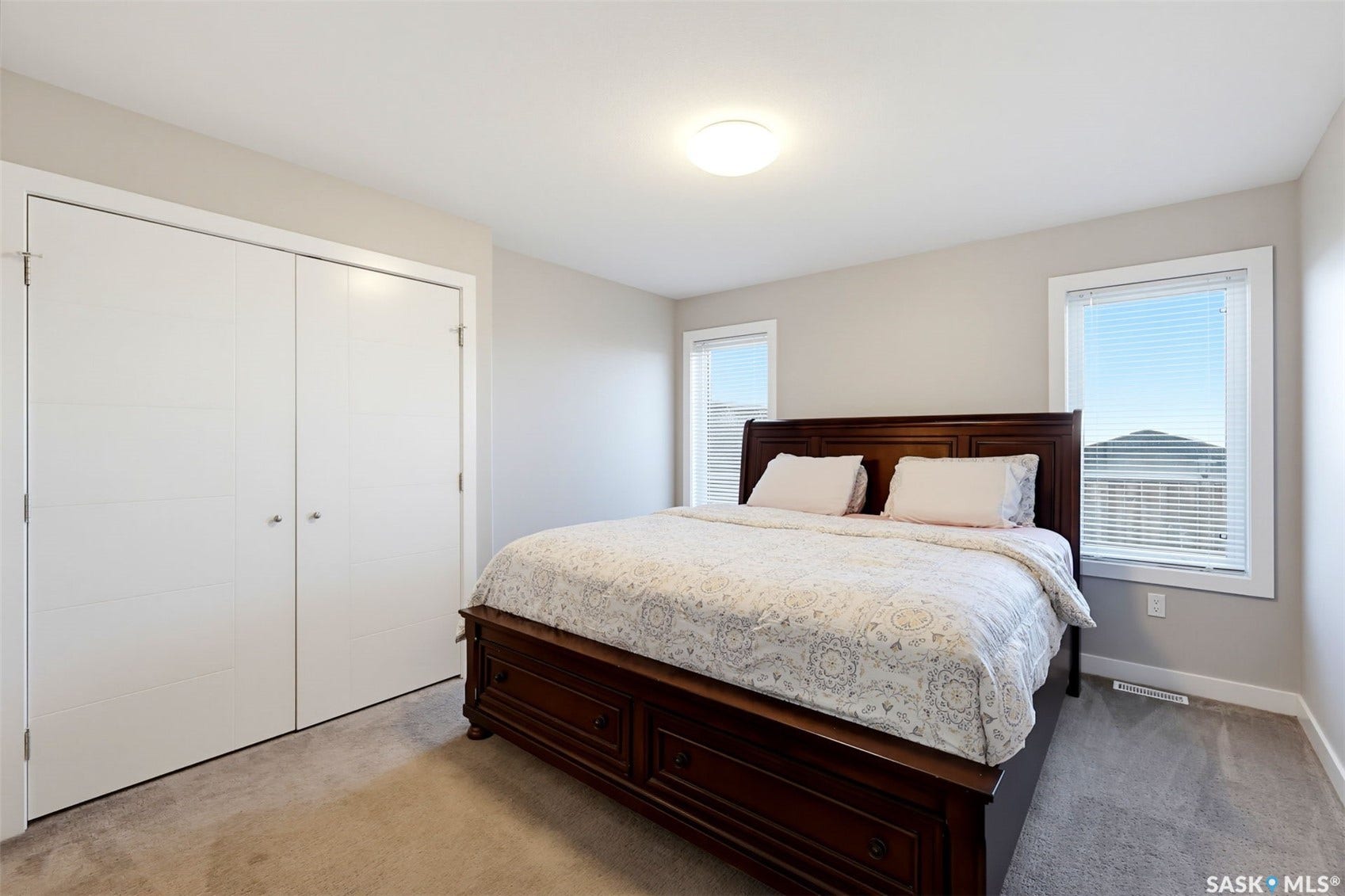 3814 33rd Street W, Saskatoon SK S7R 0M1