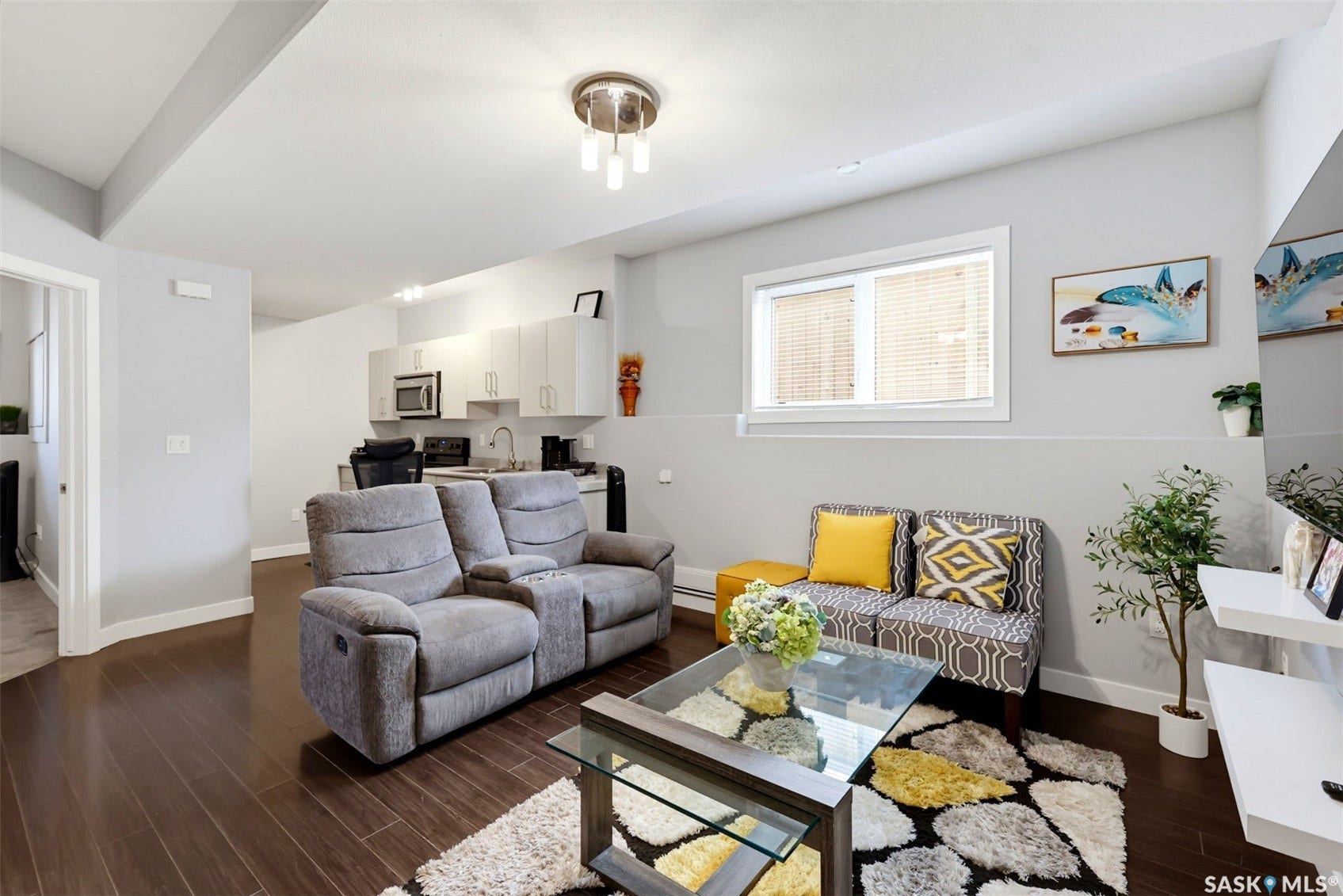3814 33rd Street W, Saskatoon SK S7R 0M1