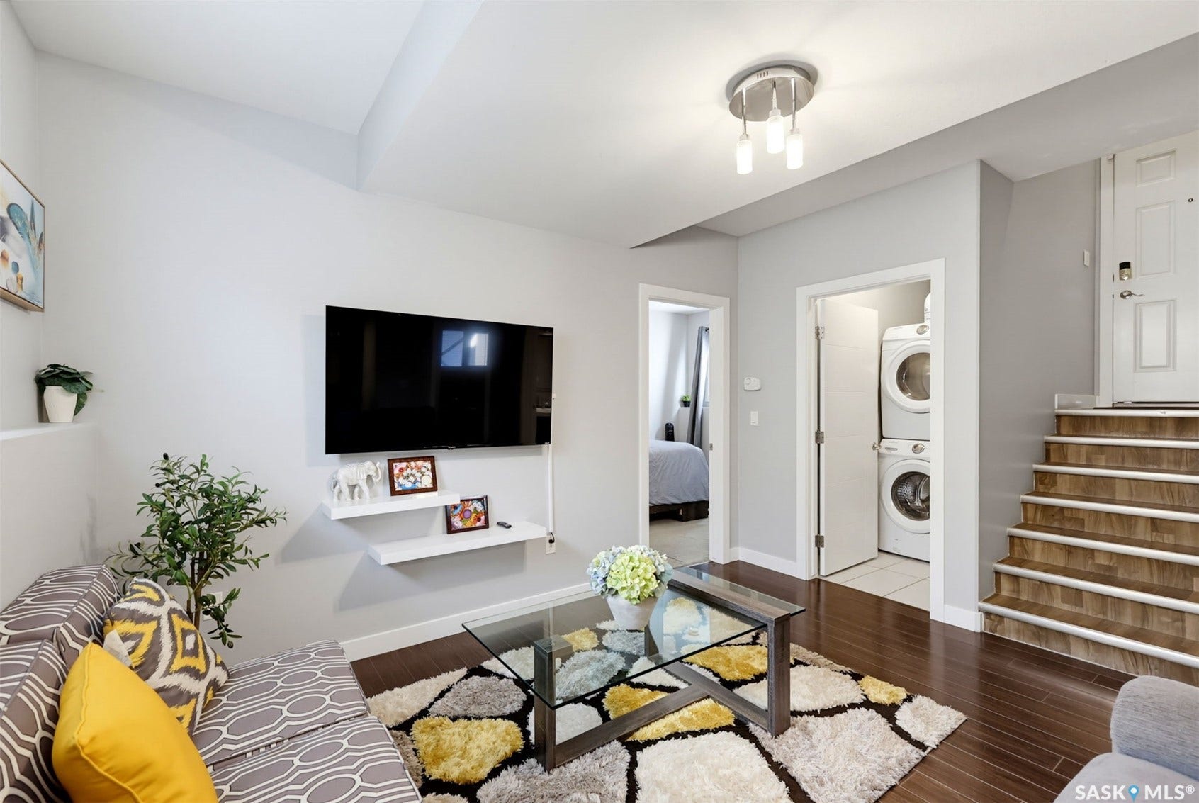 3814 33rd Street W, Saskatoon SK S7R 0M1