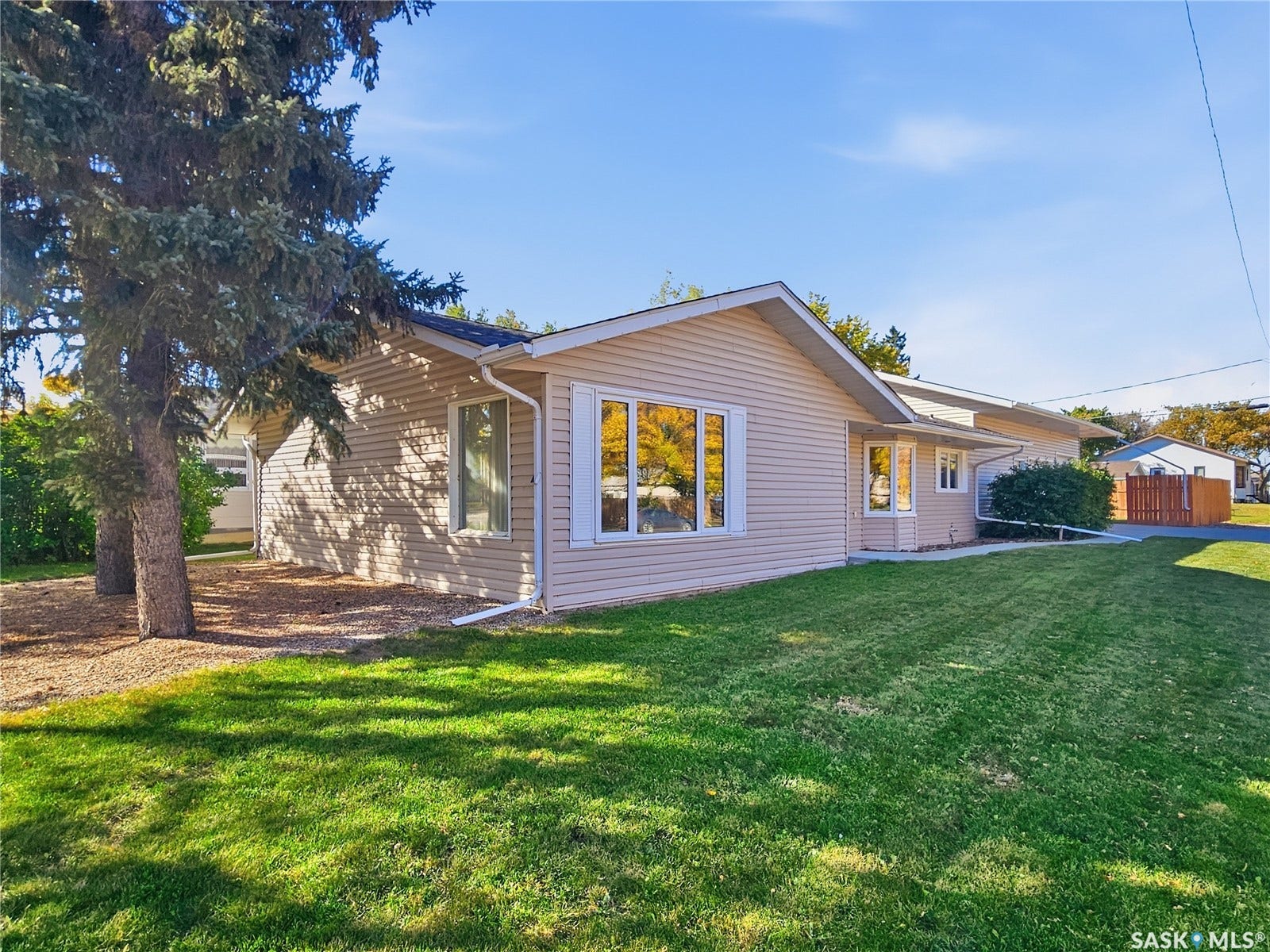 909 King Street, Rosetown SK S0L 2V0