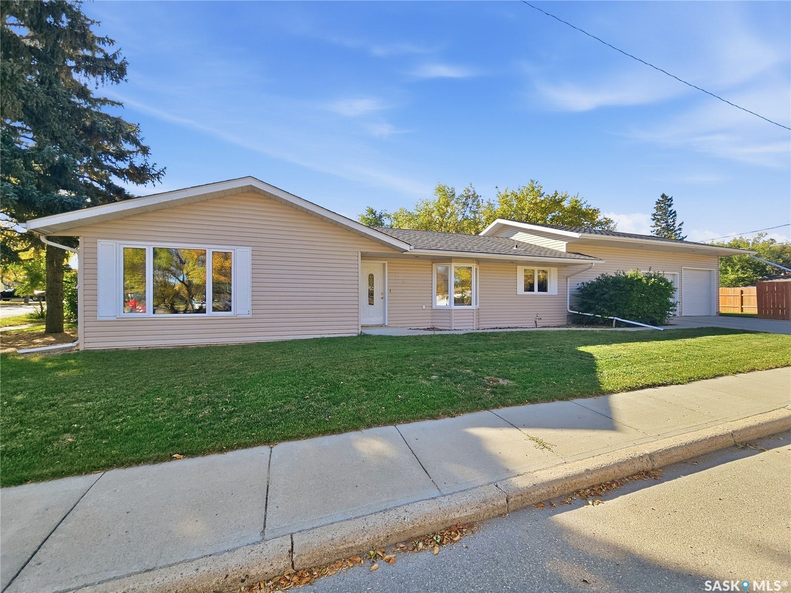 909 King Street, Rosetown SK S0L 2V0