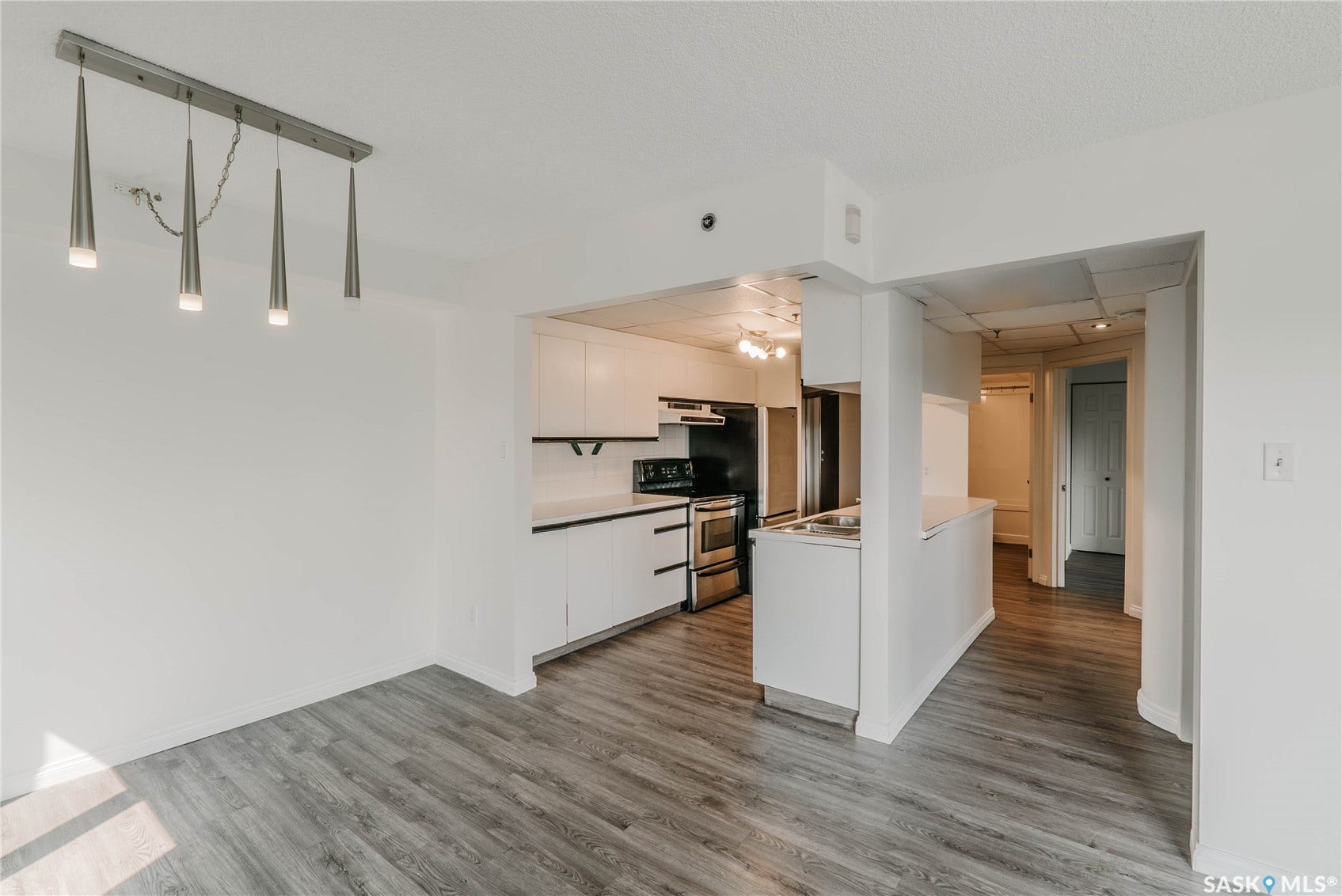 611 University Drive, #404, Saskatoon SK S7N 3Z1