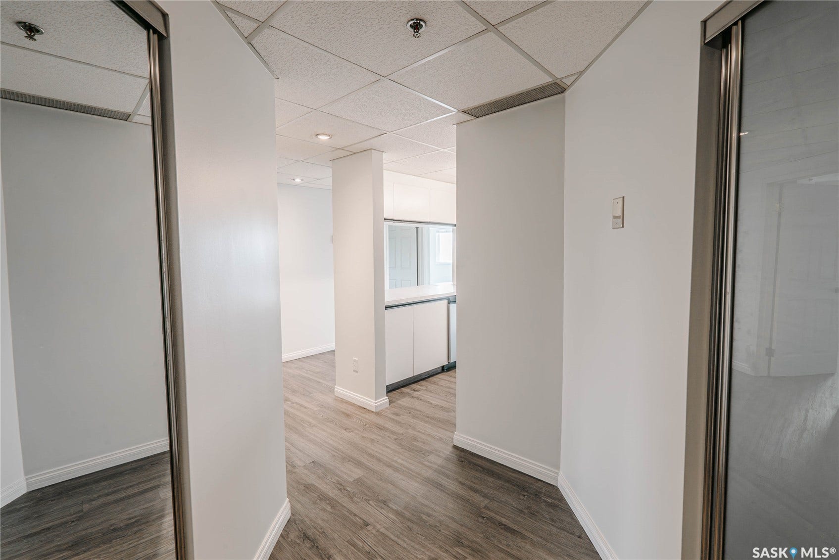 611 University Drive, #404, Saskatoon SK S7N 3Z1