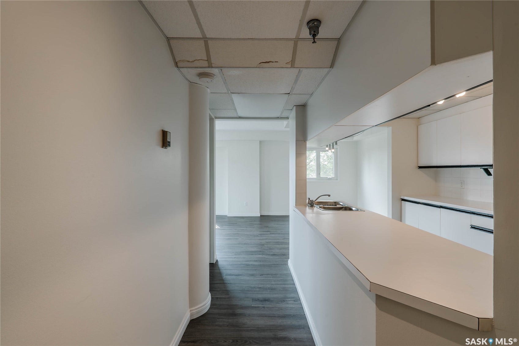 611 University Drive, #404, Saskatoon SK S7N 3Z1