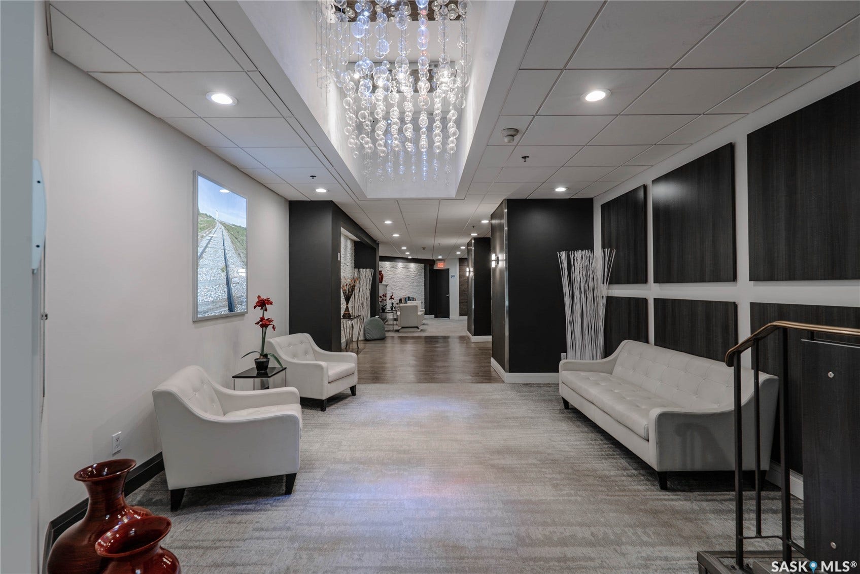 611 University Drive, #404, Saskatoon SK S7N 3Z1