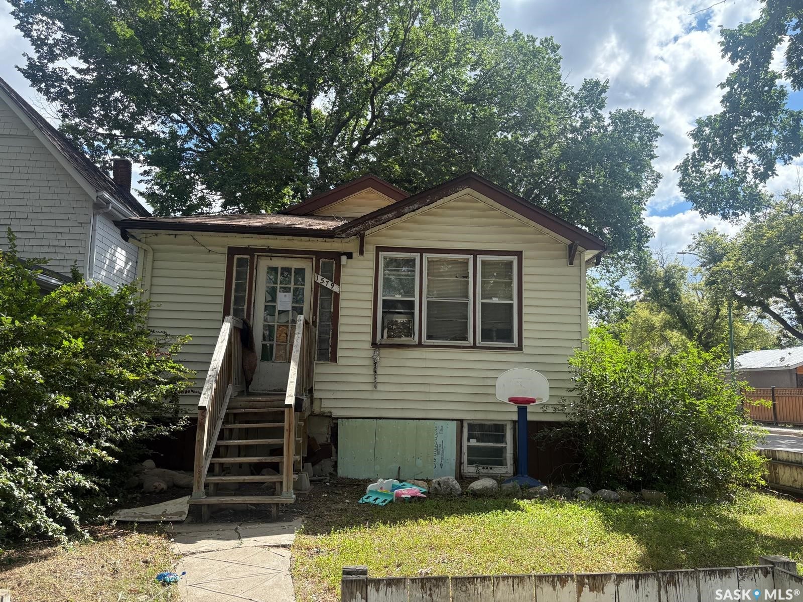 1579 Athol Street, Regina SK S4T 3C9