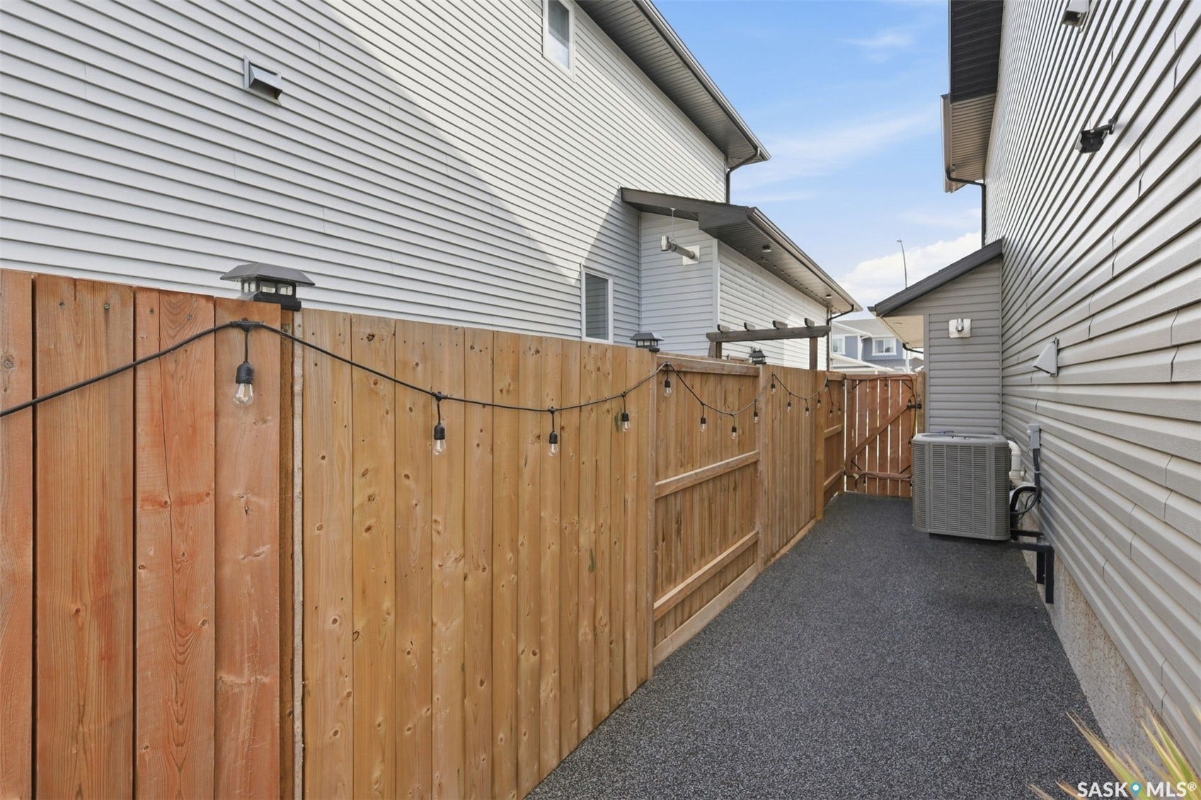 145 Cowan Crescent, Martensville SK S0K 2T1