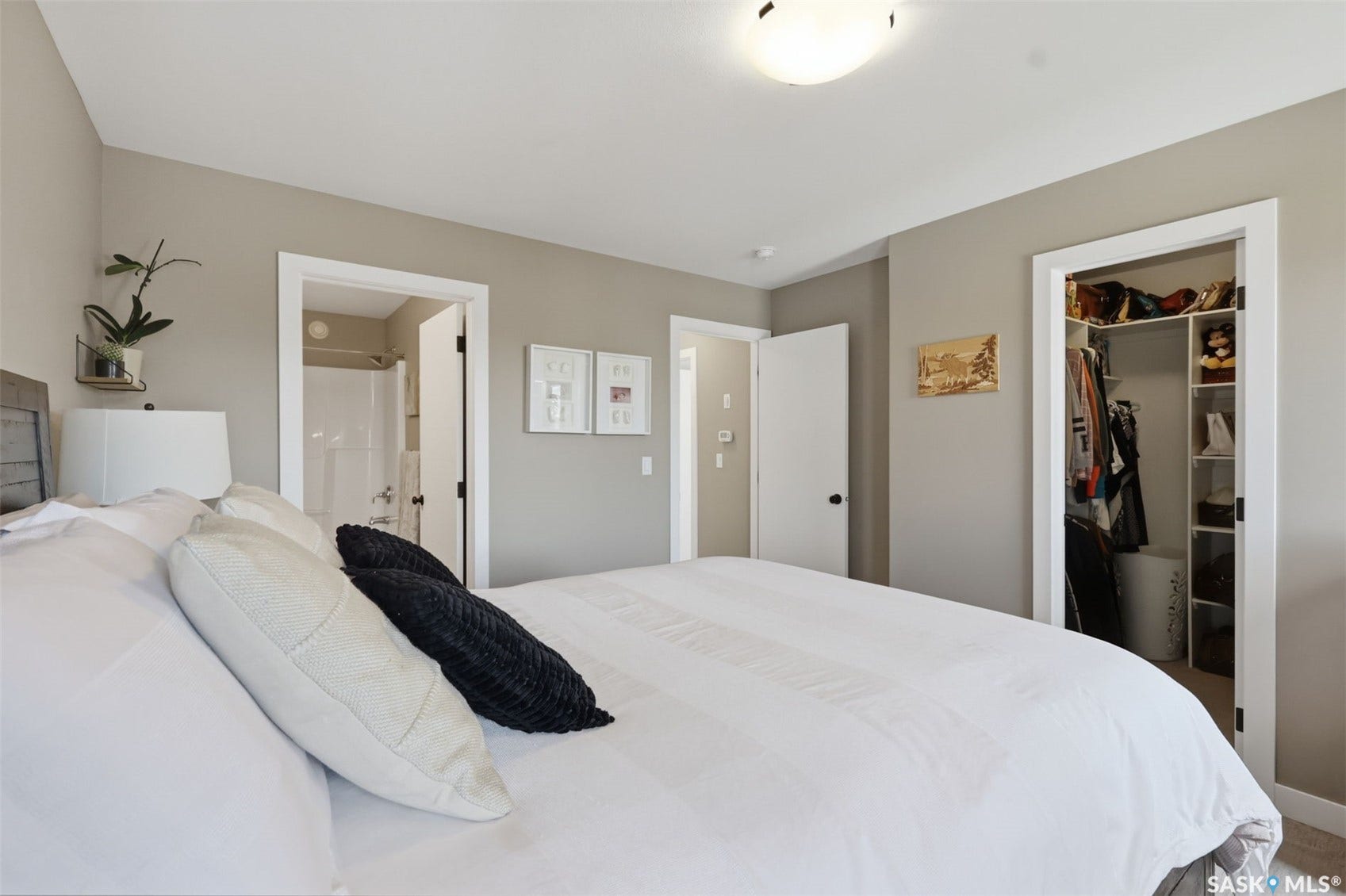 145 Cowan Crescent, Martensville SK S0K 2T1