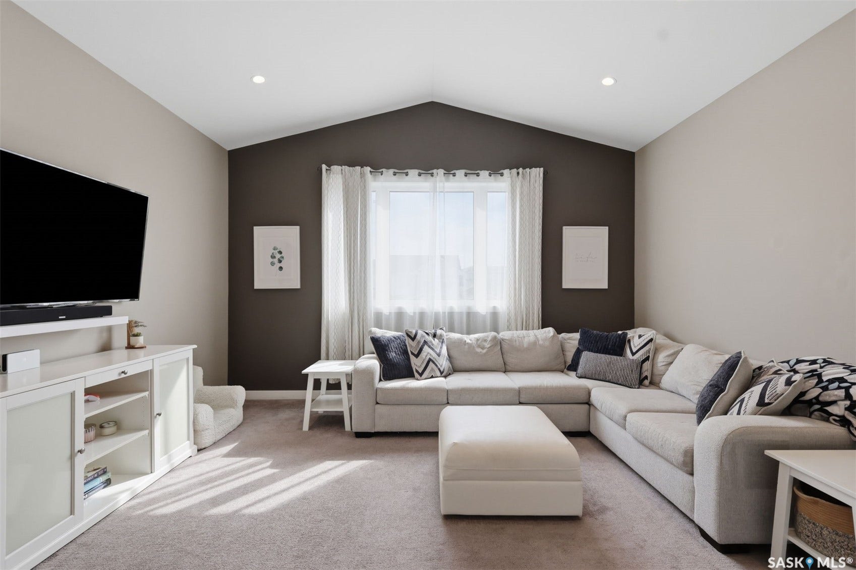145 Cowan Crescent, Martensville SK S0K 2T1