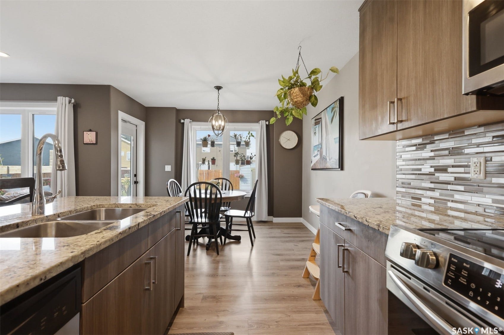 145 Cowan Crescent, Martensville SK S0K 2T1