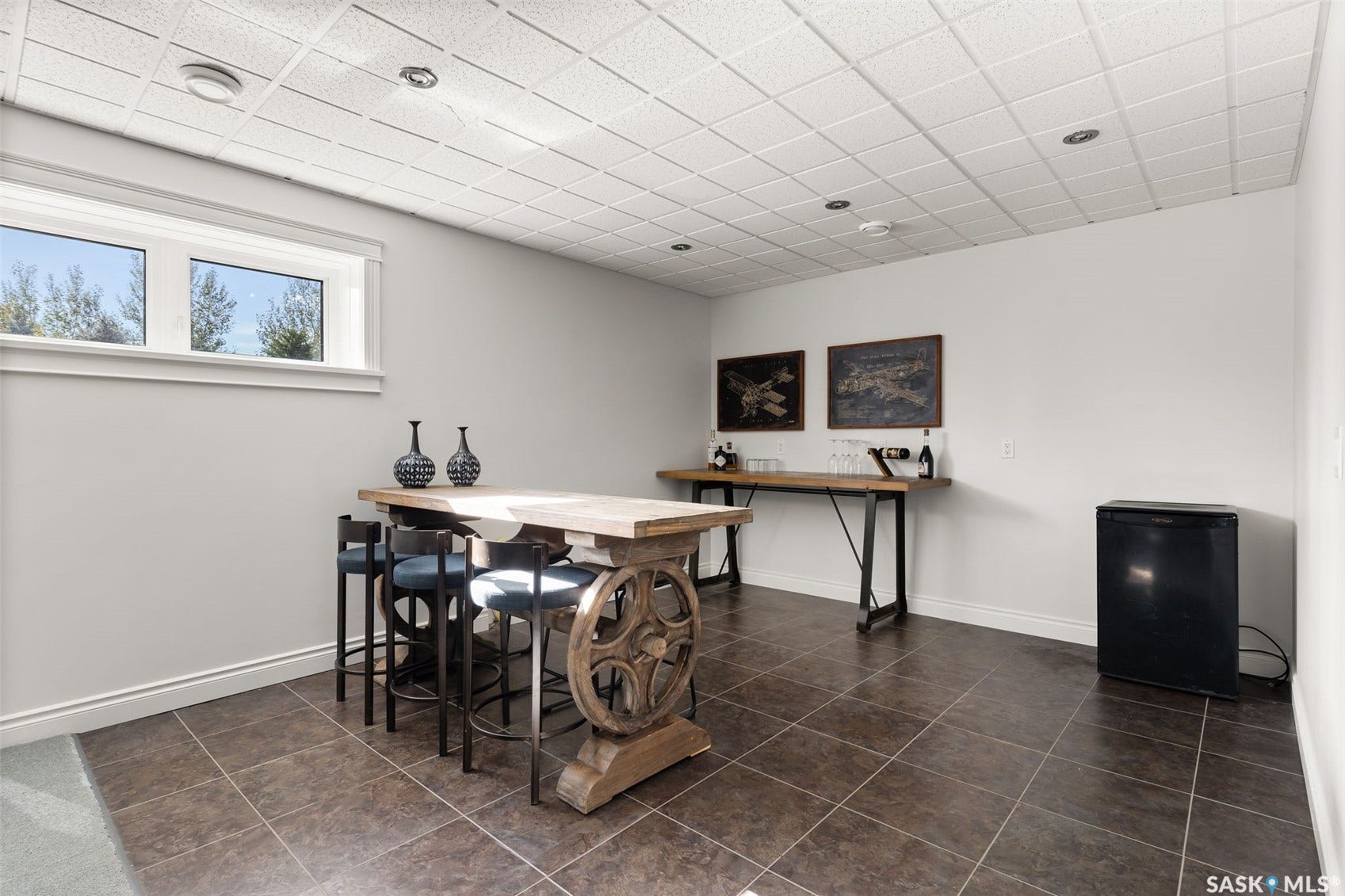 White grid ceiling with recessed lighting