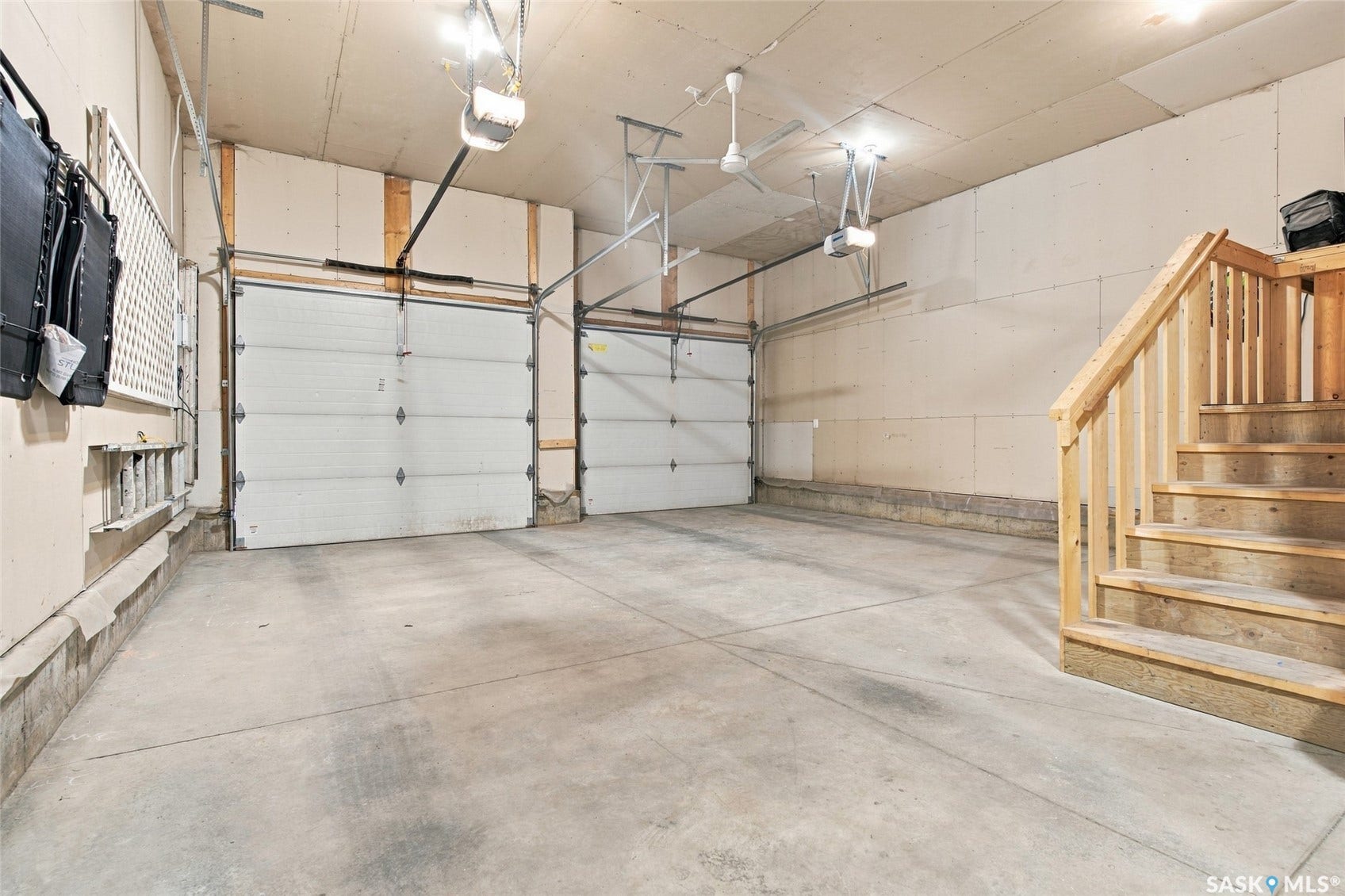 831 Salloum Crescent, Saskatoon SK S7W 0N2