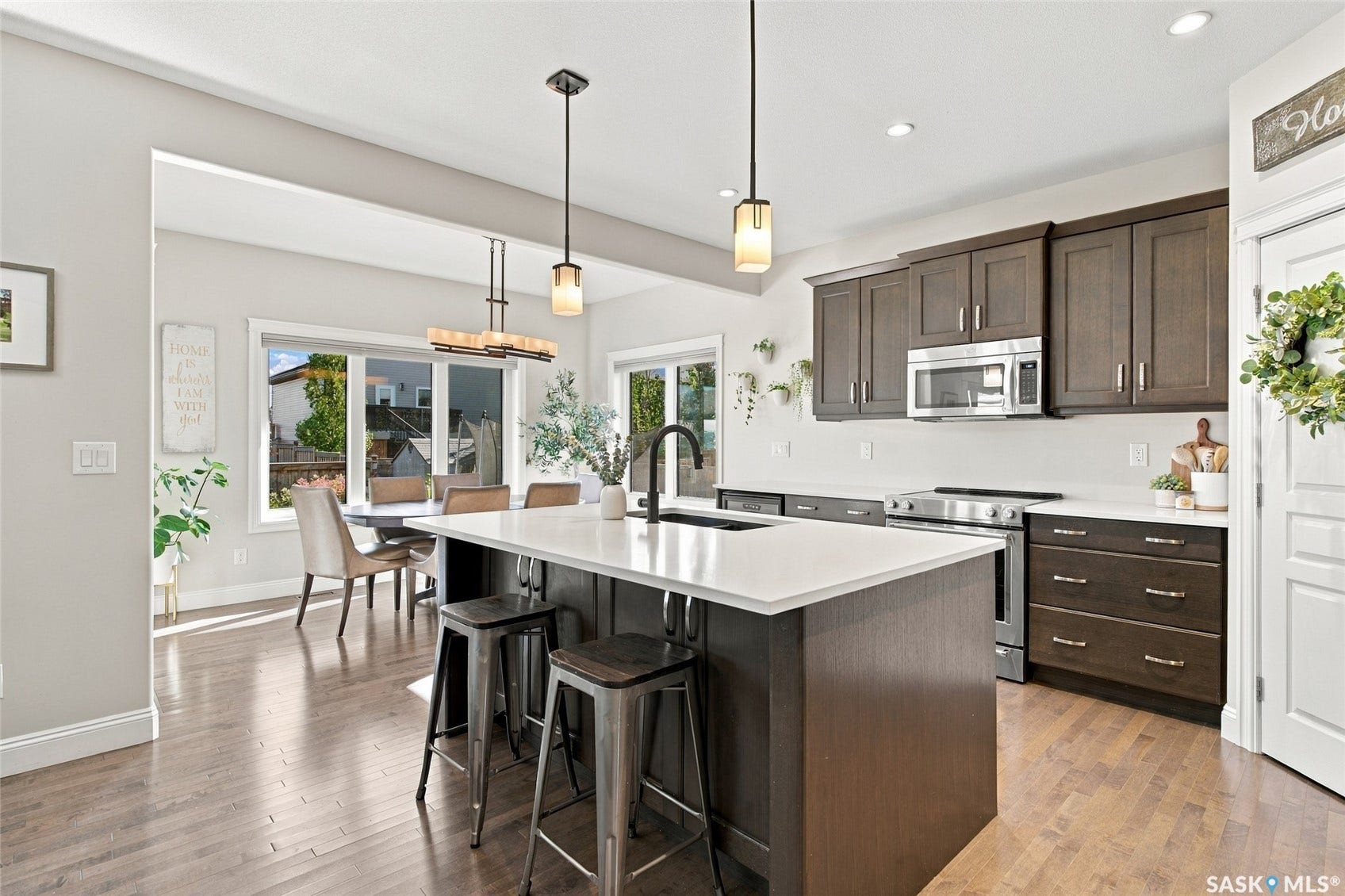 831 Salloum Crescent, Saskatoon SK S7W 0N2