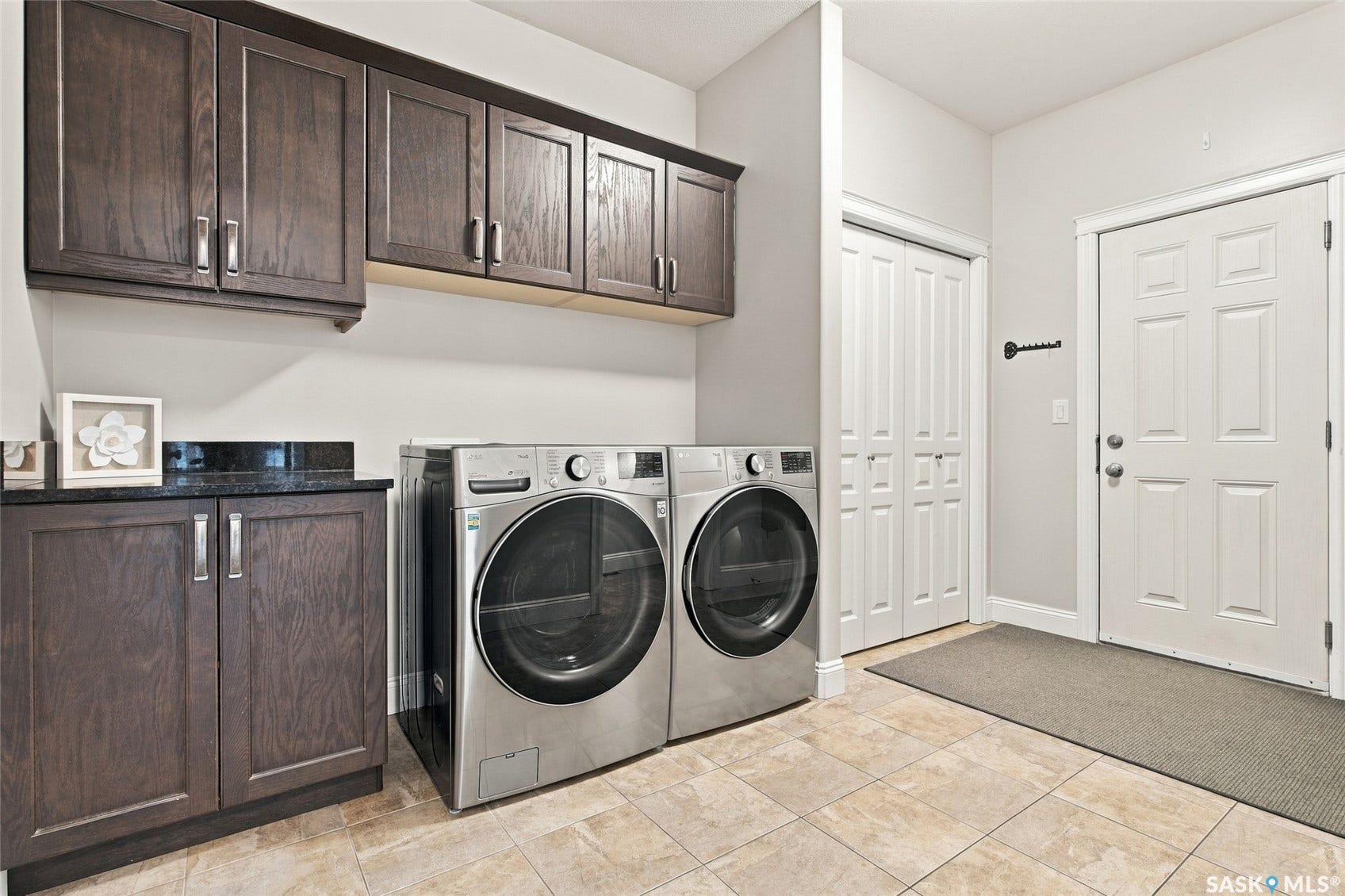 831 Salloum Crescent, Saskatoon SK S7W 0N2