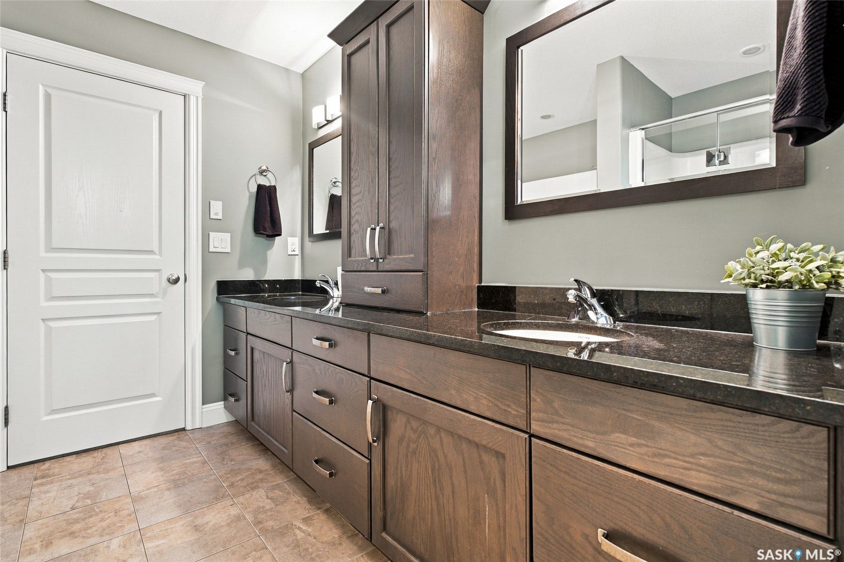 831 Salloum Crescent, Saskatoon SK S7W 0N2