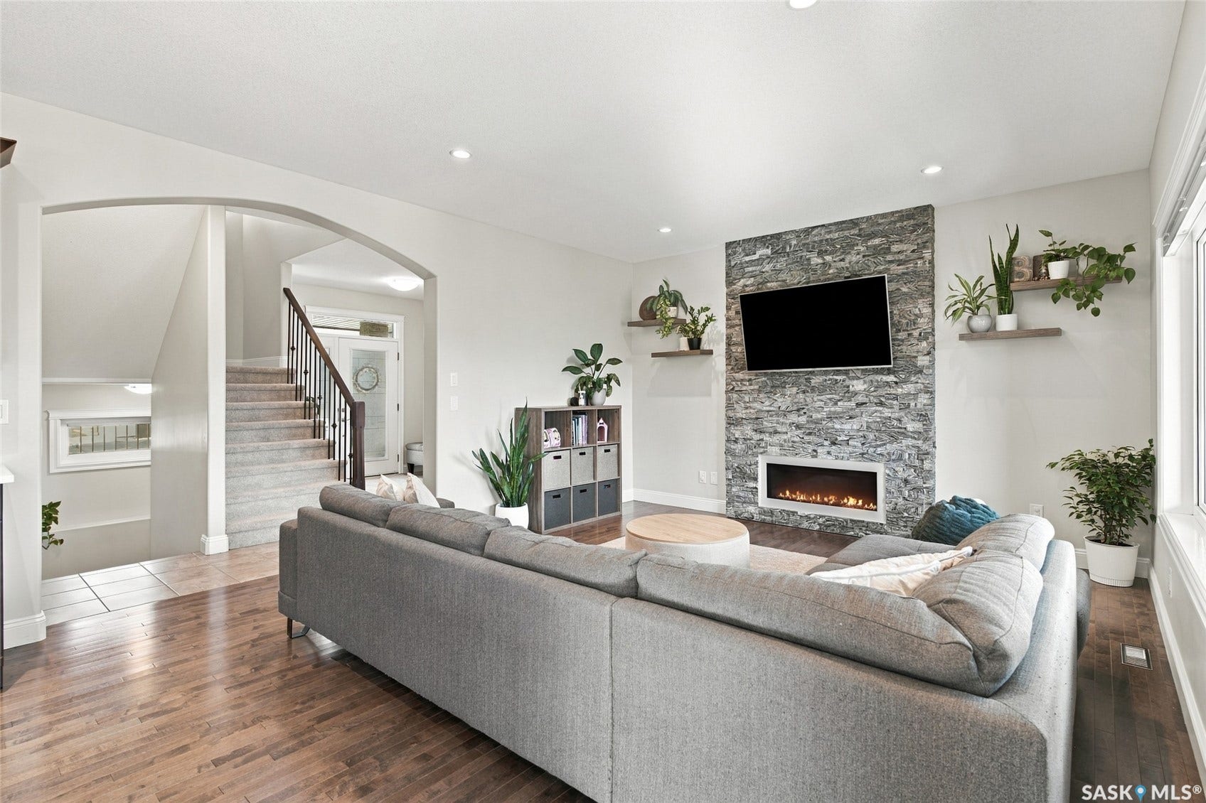 831 Salloum Crescent, Saskatoon SK S7W 0N2