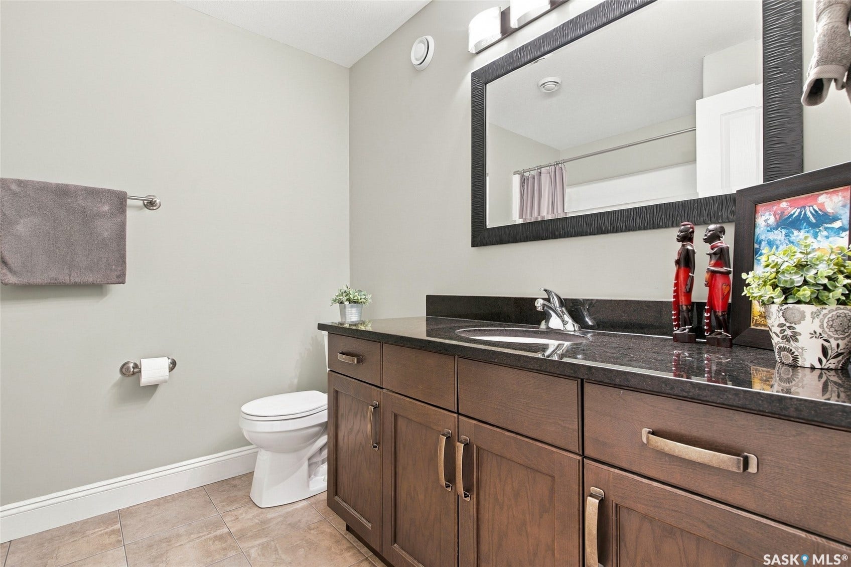 831 Salloum Crescent, Saskatoon SK S7W 0N2