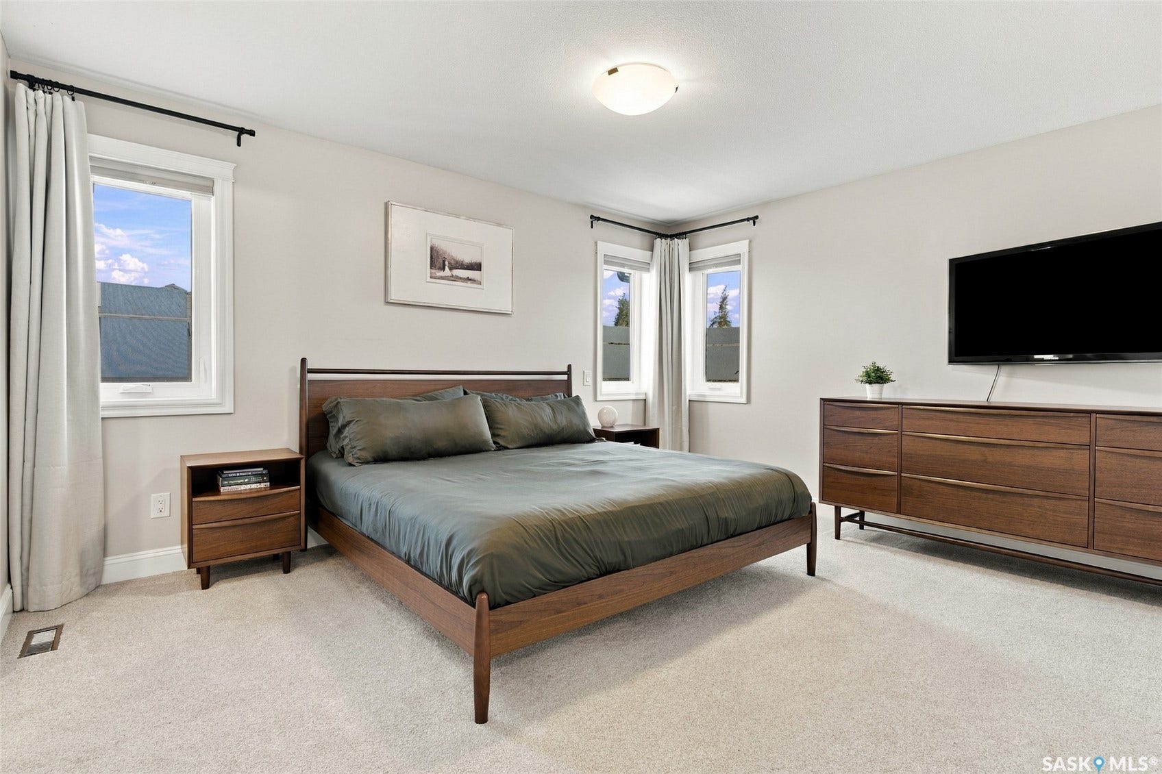 831 Salloum Crescent, Saskatoon SK S7W 0N2
