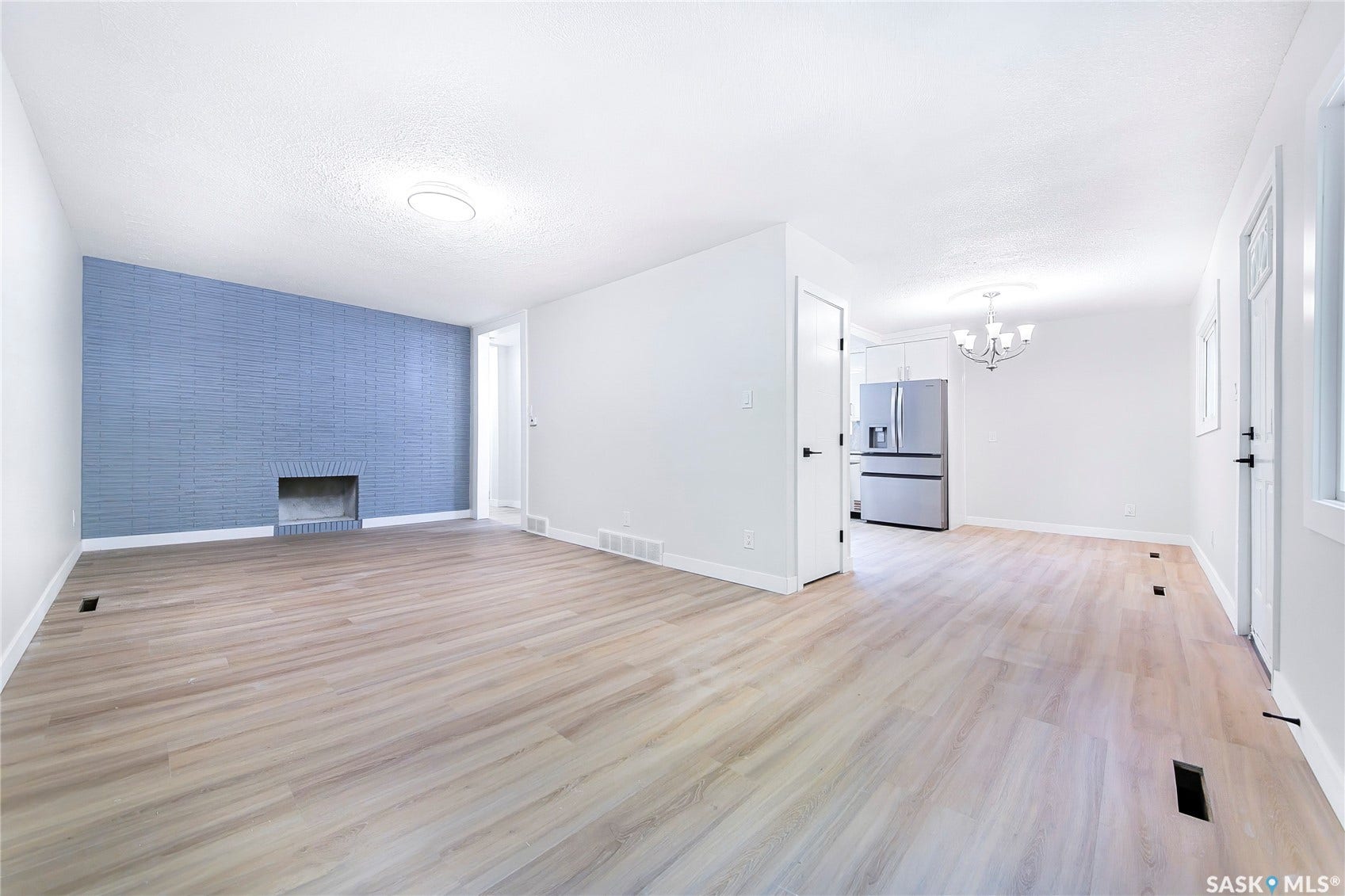 451 R Avenue S, Saskatoon SK S7M 2Z4
