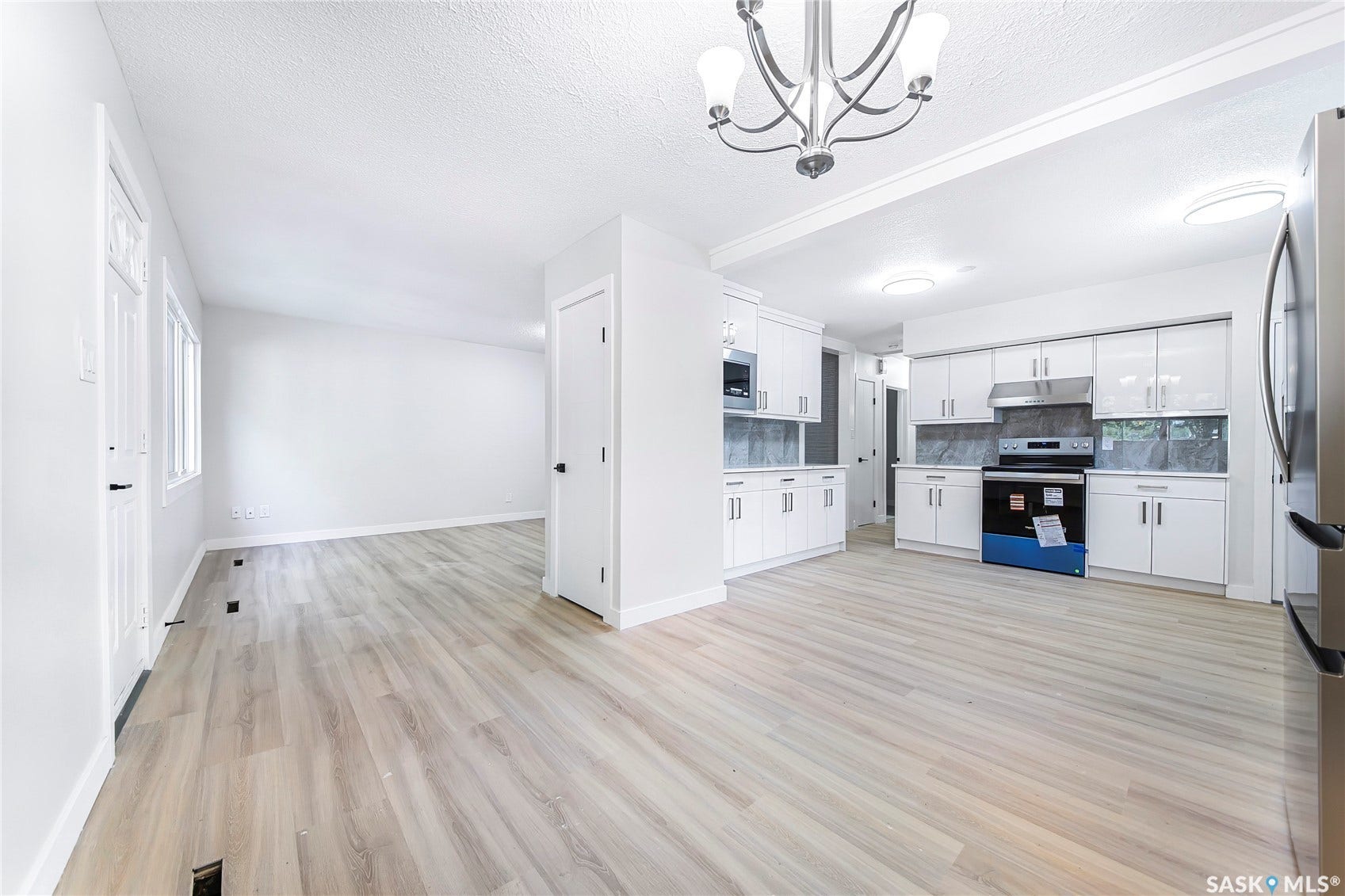451 R Avenue S, Saskatoon SK S7M 2Z4